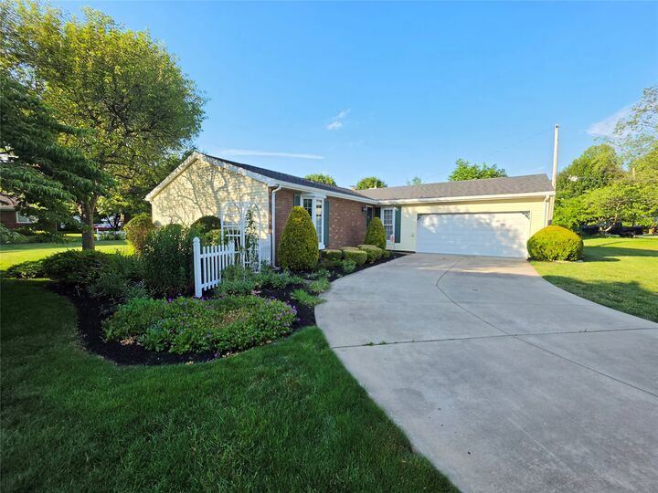 Property Photo:  7622 Chestnut Street  PA 16415 
