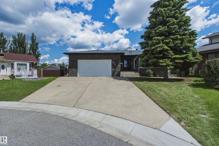 Property Photo: 16315 99 Street NW AB T5X 5J1