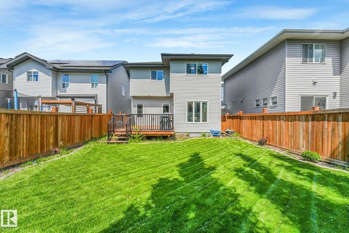 Property Photo:  20741 98A Avenue NW  AB T5T 7G2 