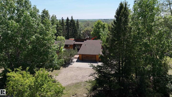 Property Photo:  24213 Twp Road 554 47  AB T0A 2N0 