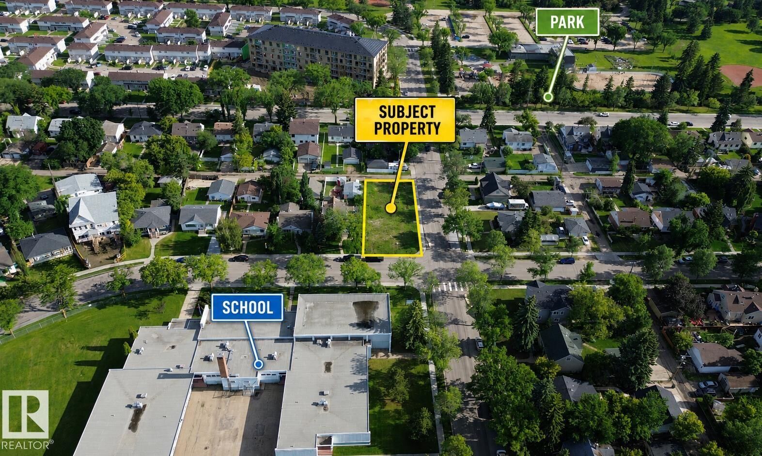 Property Photo:  11515 139 Street NW  AB T5M 1R6 