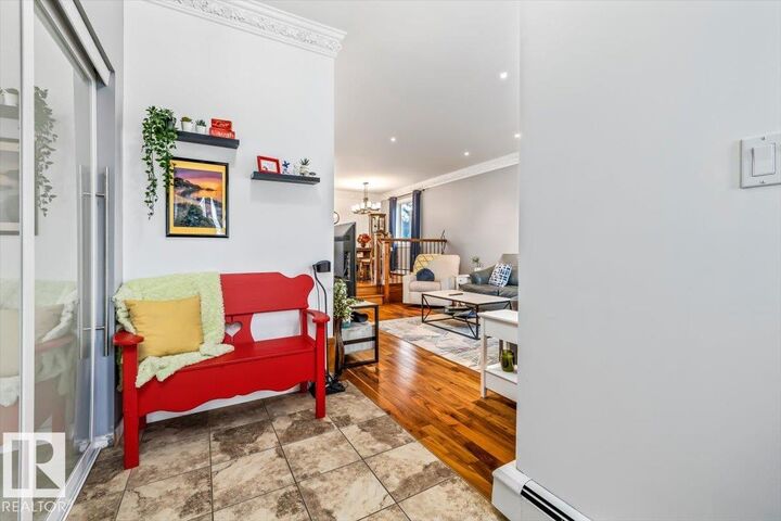 Photo de la propriété: 8720 152B Avenue NW AB T5E 6H2