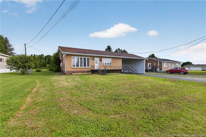 Property Photo:  1275 Des Pionniers Avenue  NB E8E 1B7 