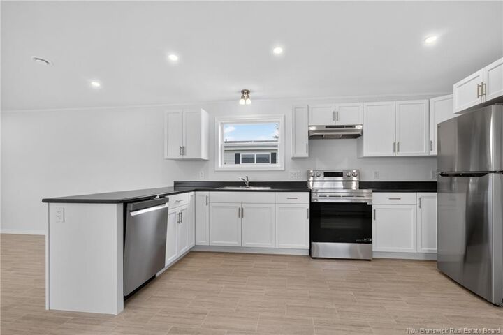 Property Photo:  10 Linda Lane  NB E1E 3T8 