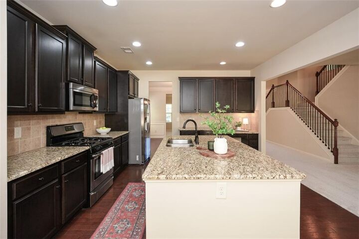 Property Photo:  140 Cornerstone Circle  GA 30188 