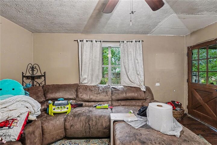 Property Photo:  464 Azalea Drive  GA 30281 