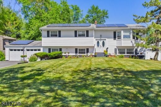 Property Photo:  7 Vauxhall Rd  NJ 08816 