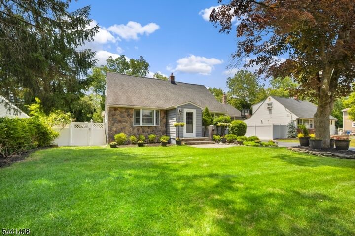 Property Photo:  134 Marion Ct  NJ 07442 