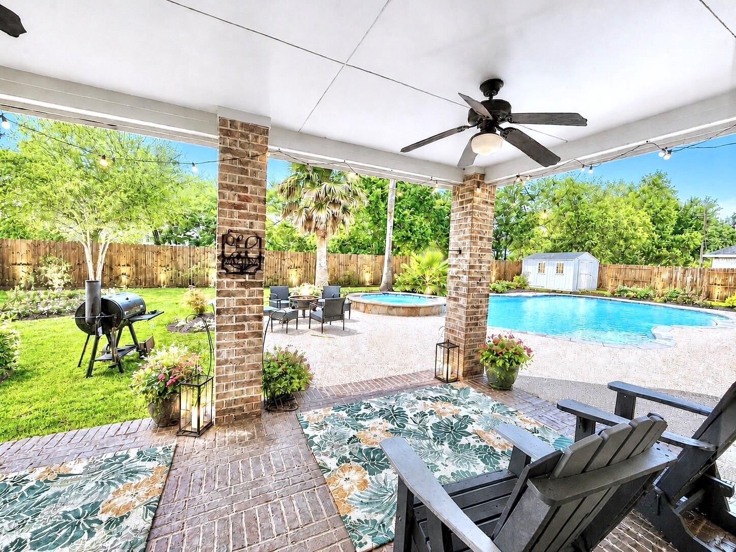 Property Photo: 2410 Lakeway Drive TX 77546