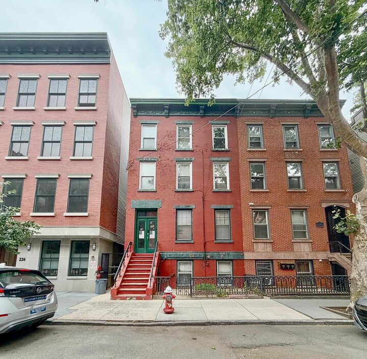 Property Photo:  224 Bay St  NJ 07302 