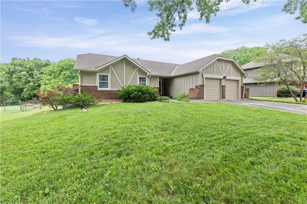 Property Photo:  9700 N Charlotte Street  MO 64155 