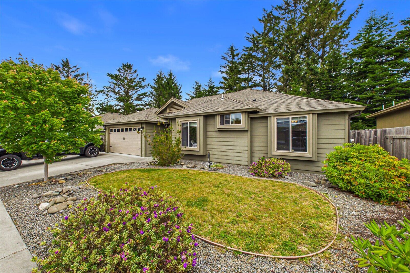 Property Photo: 170 Shadowbrook Street CA 95551