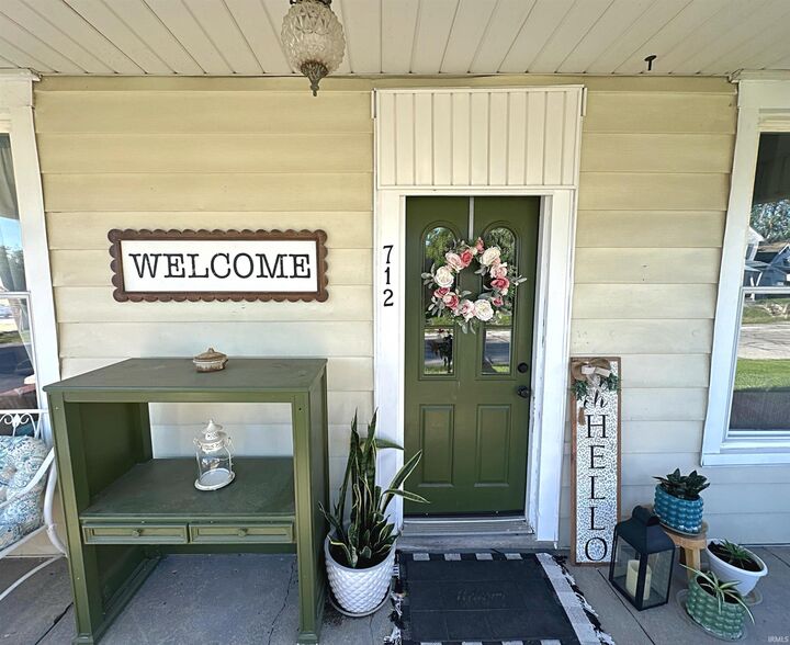 Property Photo: 712 W Main Street IN 47501