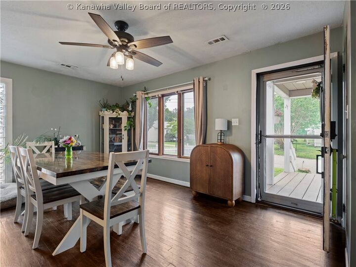 Property Photo:  1518 Fenton Circle  WV 25143 
