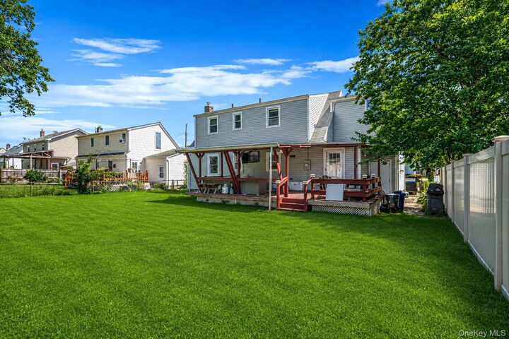 Property Photo:  168 W 21st Street  NY 11729 