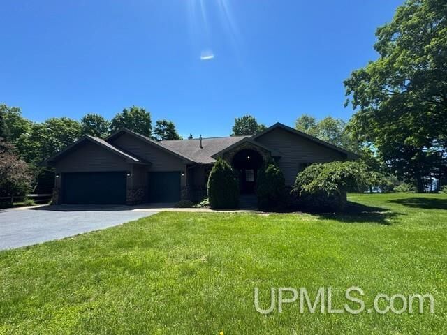 Property Photo: 5225 E M35 Highway MI 49829