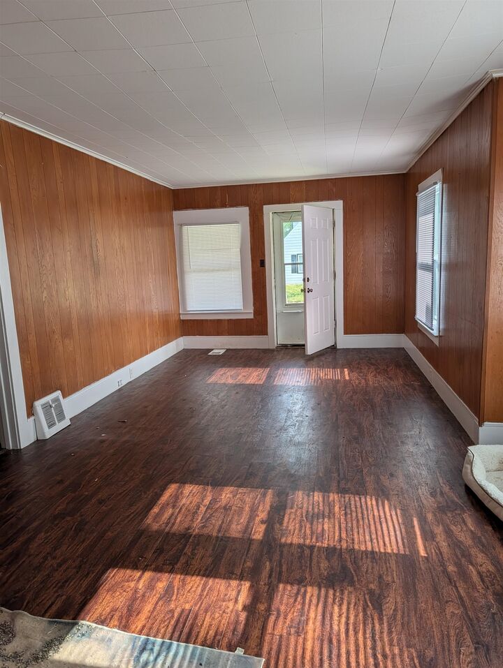 Property Photo:  3400 Fulton Street  MI 48601 