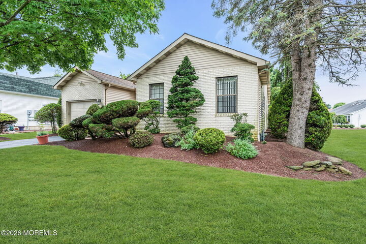 Property Photo:  36 Murray Hill Terrace  NJ 07746 