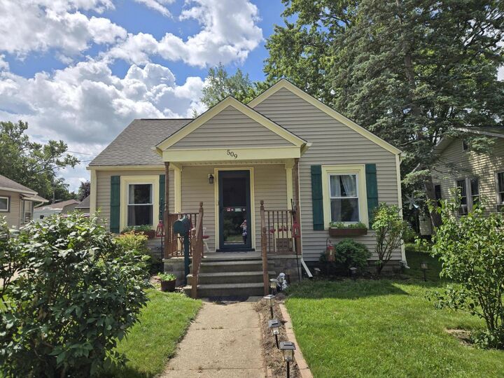 Property Photo: 509 W Allegan Street MI 49078