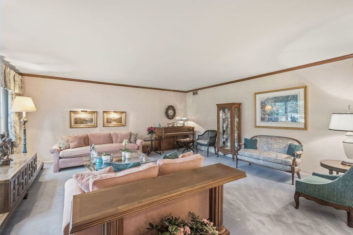 Property Photo:  2724 Old Glenview Road  IL 60091 