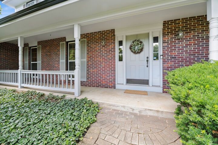 Property Photo:  205 Whitaker Court  IL 60098 