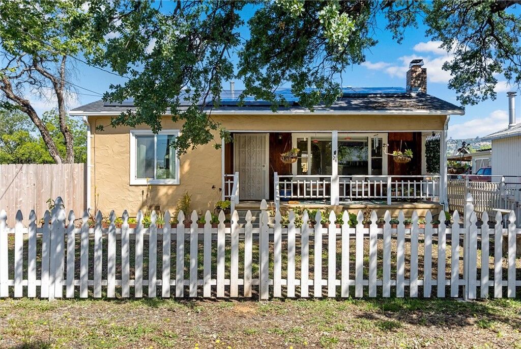 Property Photo:  24 Grand Avenue  CA 95965 