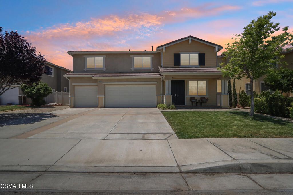 Property Photo:  37531 Rockie Lane  CA 93552 