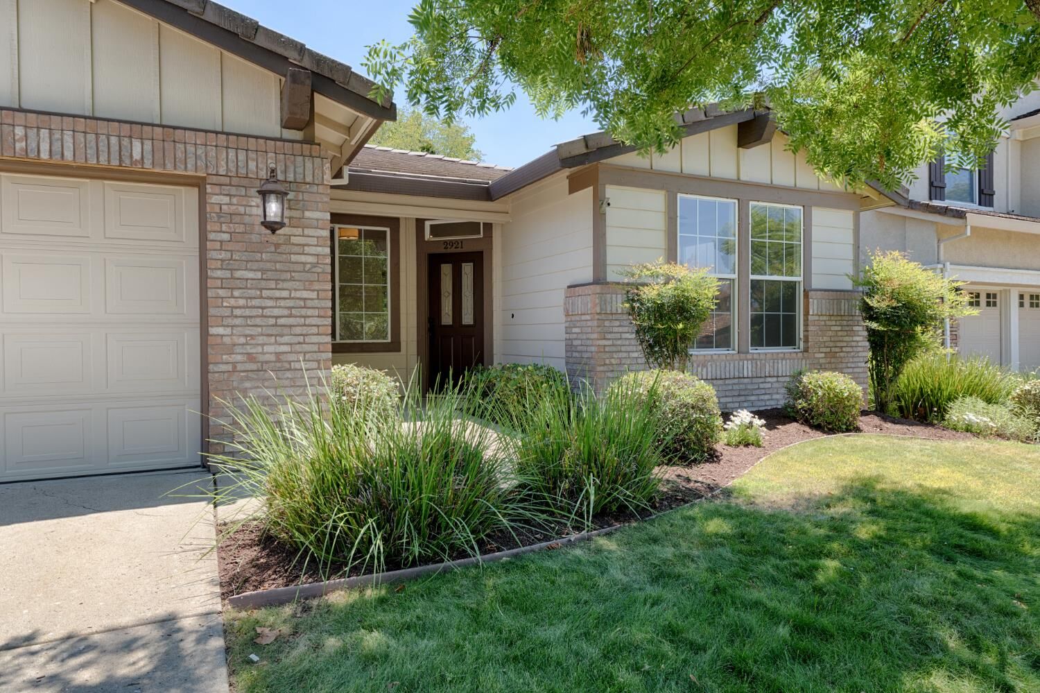 Property Photo:  2921 Fox Hill Drive  CA 95765 