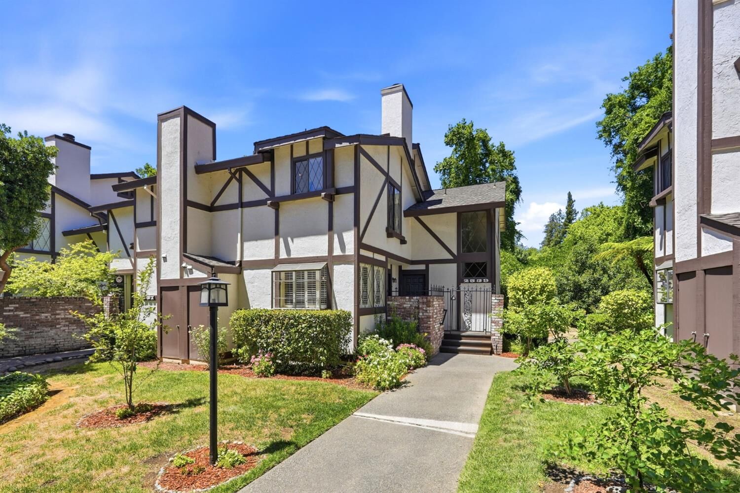 Property Photo:  2539 Exeter Square Lane  CA 95825 