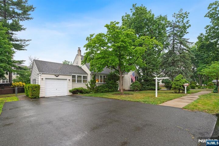 Property Photo:  14 Poplar Street  NJ 07628 