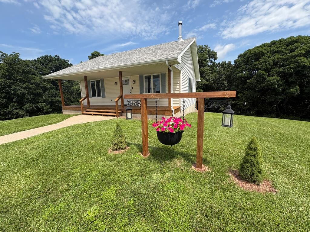 Property Photo: 22954 Rainbow Basin Trail MO 63501