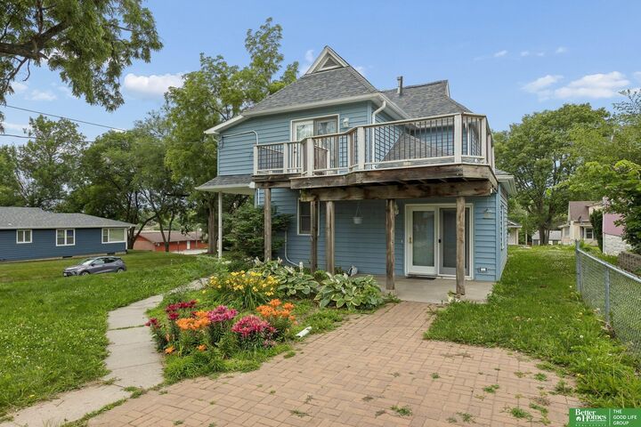 Property Photo:  301 N Walnut Street  IA 51534 