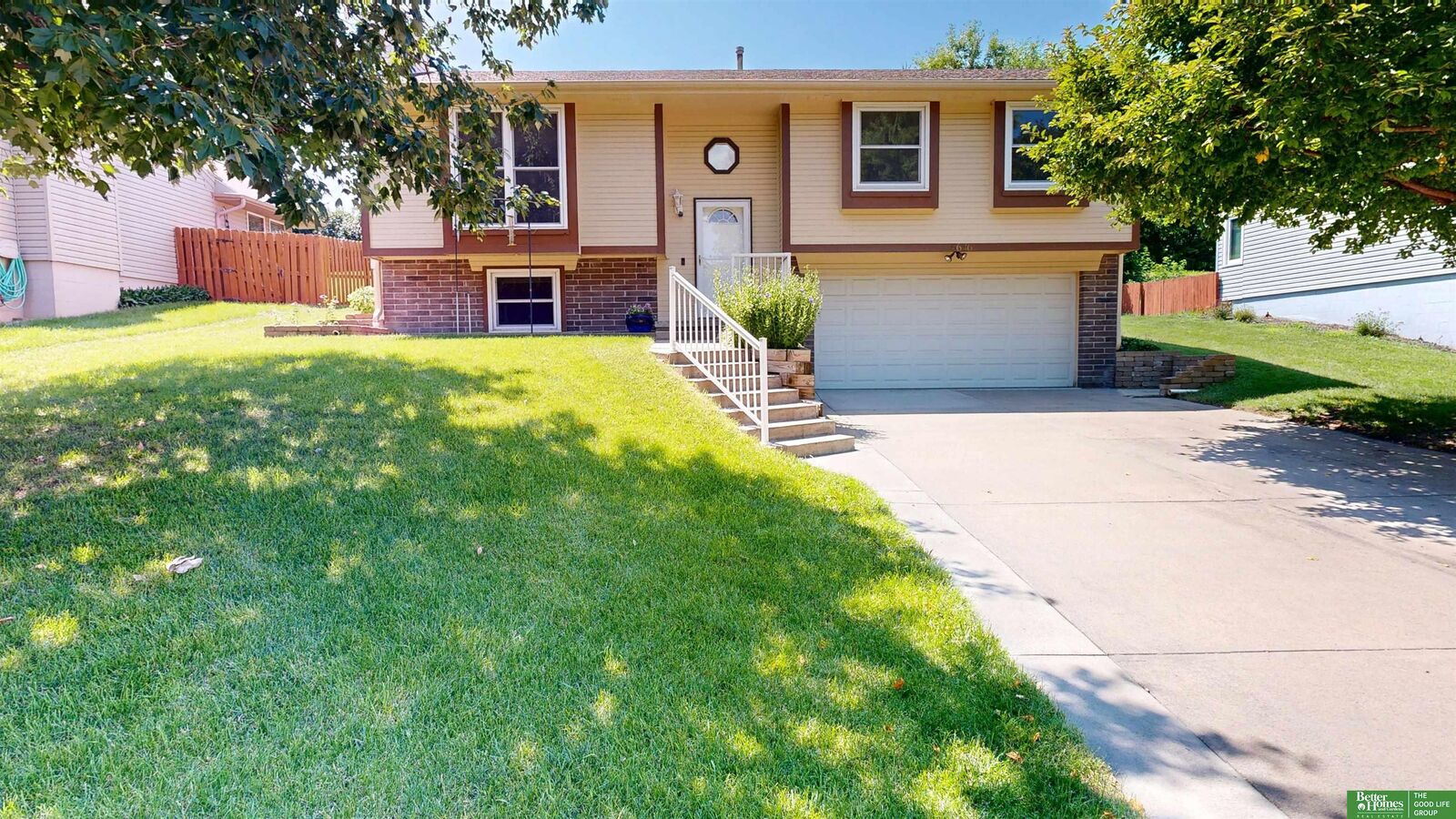 Property Photo:  5636 N 126th Avenue  NE 68164 