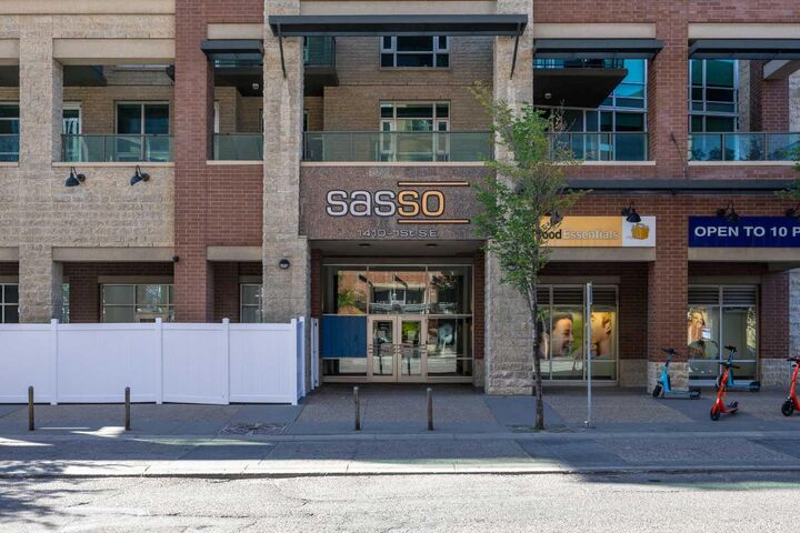 Property Photo:  1410 1 Street SE 2202  AB T2G 5T7 