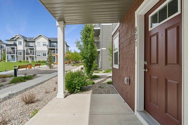 Property Photo: 24 Rivercrest Drive 801 AB T4C 2C8