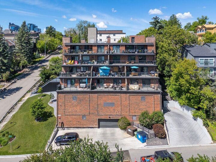 Property Photo:  354 2 Avenue NE 302  AB T2E 0E4 