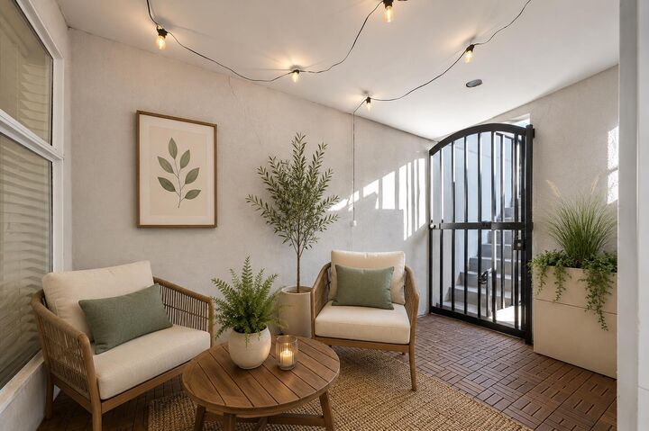 Property Photo:  2815 17 Street SW 3  AB T2T 6T5 