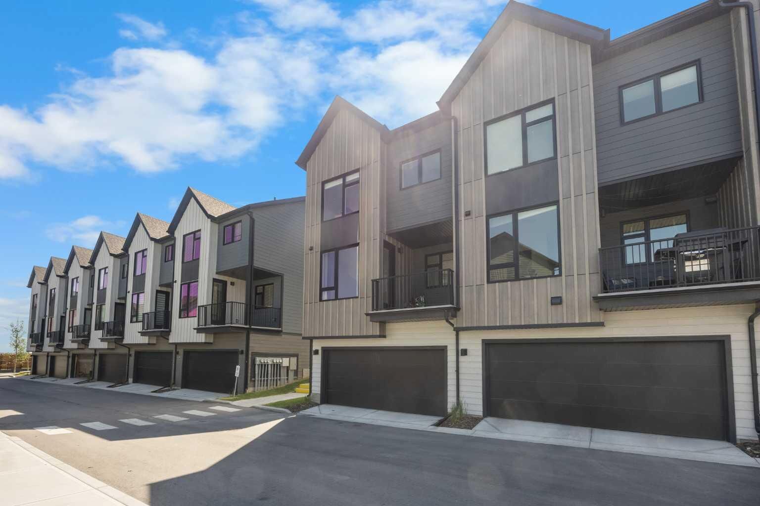 Property Photo: 85 Sage Hill Heights NW 313 AB T3R 2E5