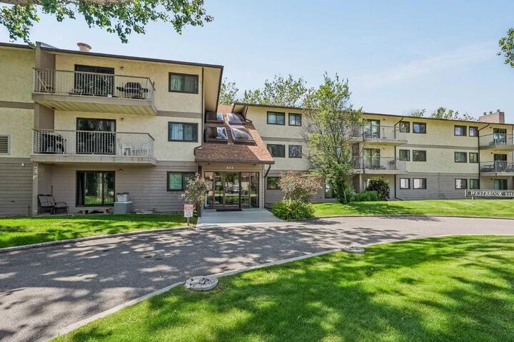 Property Photo:  855 Columbia Boulevard W 304  AB T1K 4B7 