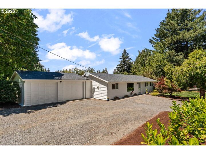 Property Photo:  22555 S Day Hill Rd  OR 97023 