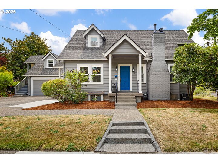 Property Photo: 910 E 22nd Ave OR 97405