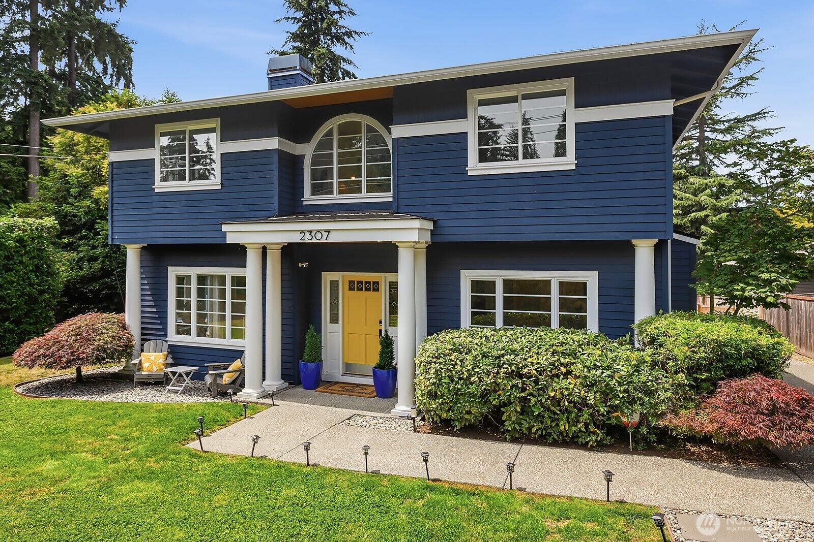 Property Photo:  2307  108th Avenue SE  WA 98004 
