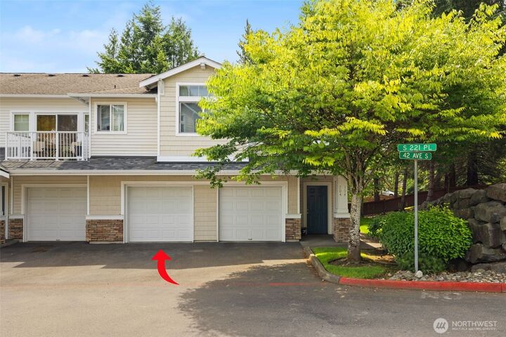 Property Photo:  22112 Ave S 42nd Avenue S 104  WA 98032 