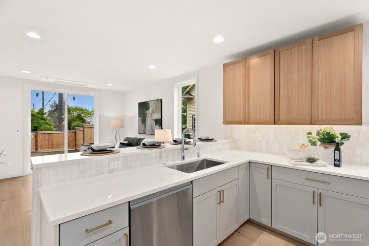 Property Photo:  2815 W Bertona Street  WA 98199 