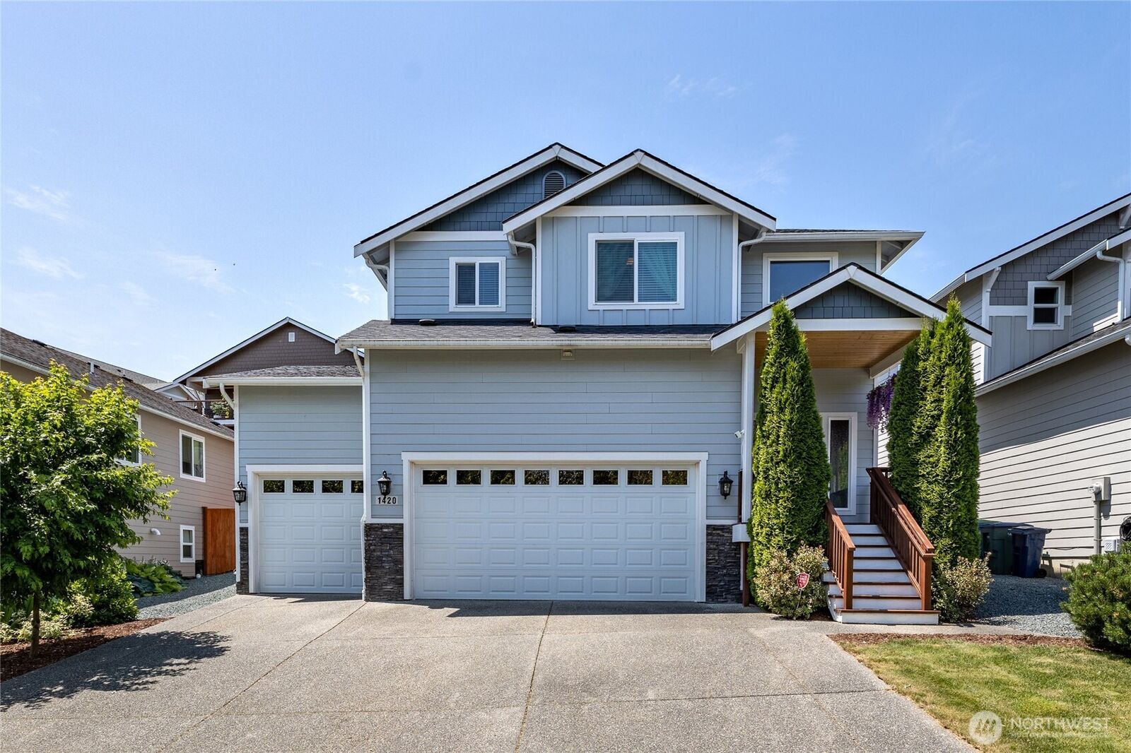 Property Photo:  1420 E Gateway Heights Loop  WA 98284 