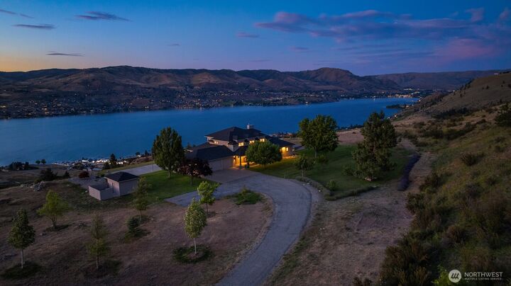 Property Photo:  450  Hawks Meadow Road  WA 98816 