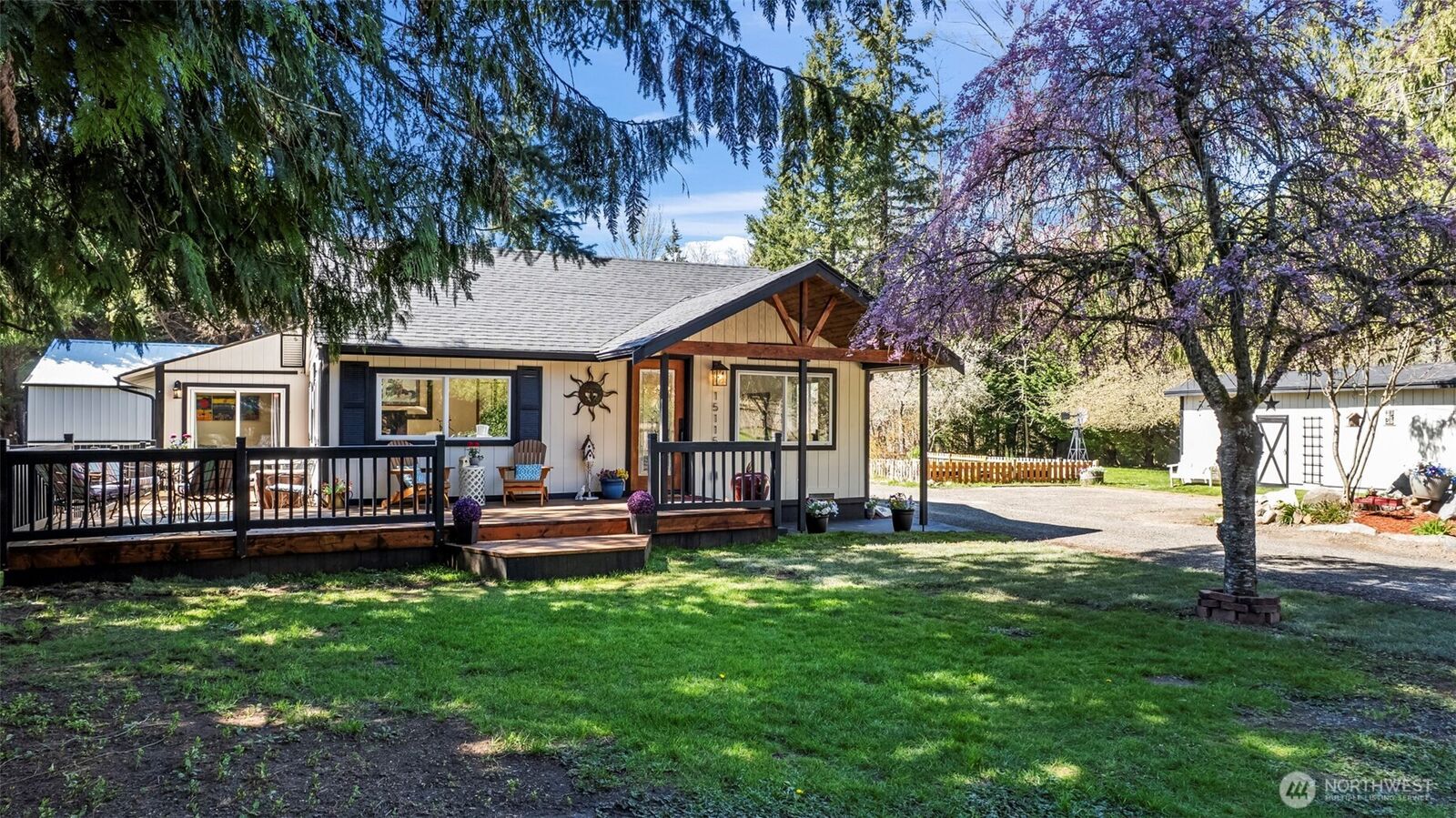 Property Photo: 15115 Martinson Road SE WA 98597