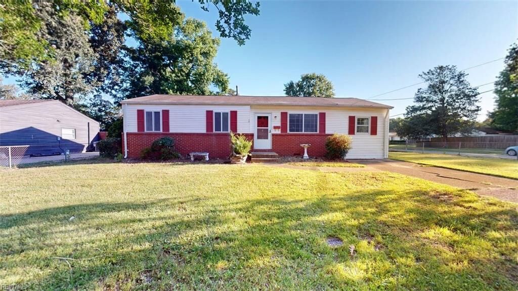 Property Photo:  3500 Silina Dr  VA 23452 