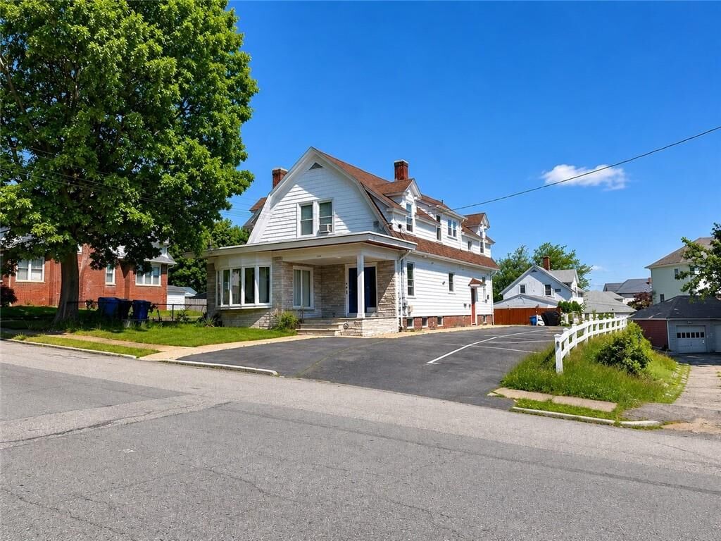 Property Photo: 380 Farmington Avenue 2R RI 02920