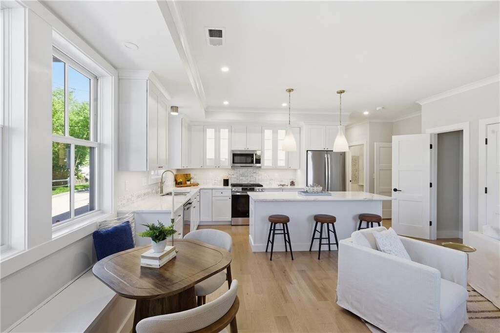 Property Photo:  67 Queen Street 1B  RI 02818 